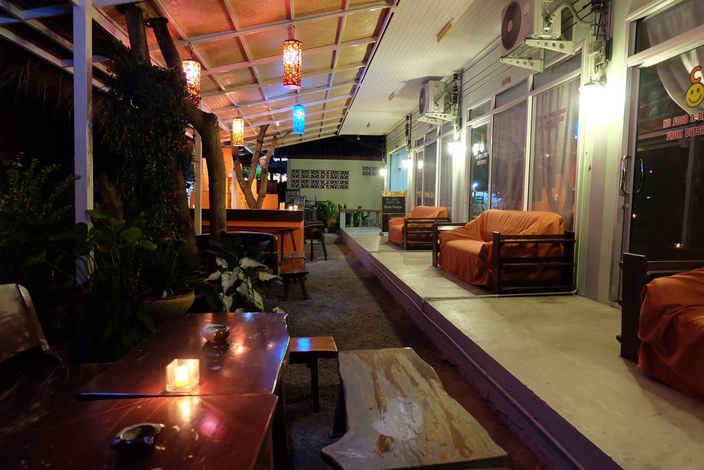 Smile Hostel Koh Phangan Exterior photo