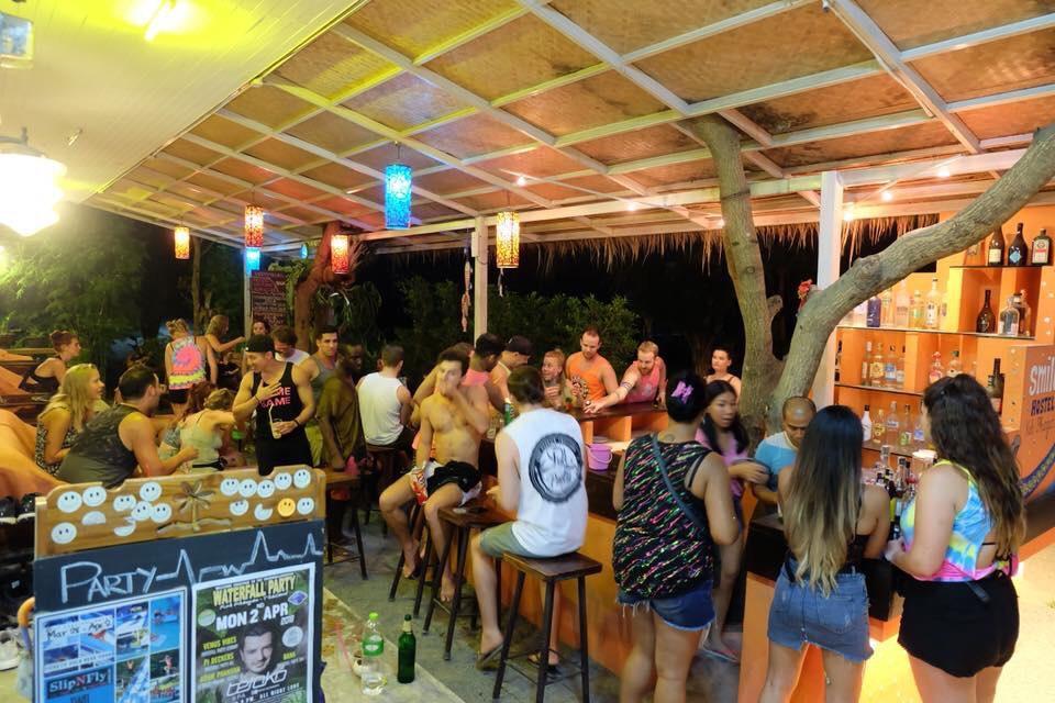 Smile Hostel Koh Phangan Exterior photo