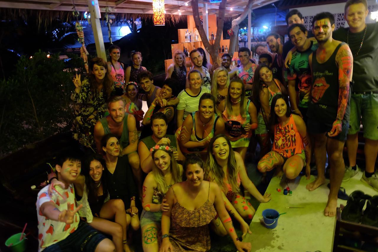 Smile Hostel Koh Phangan Exterior photo